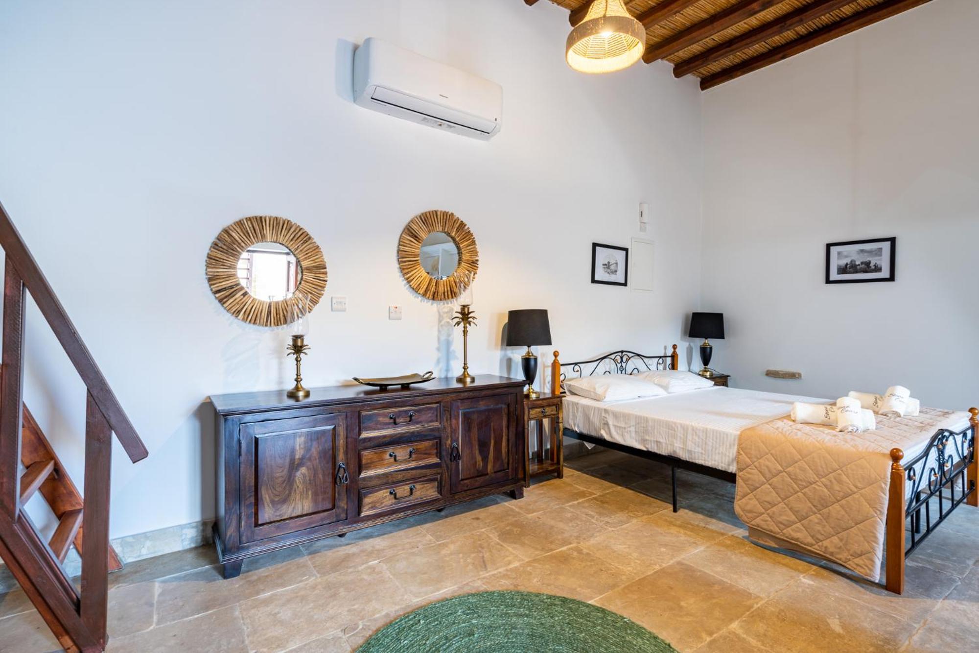 Stone Court Boutique Studios Miliú Kültér fotó